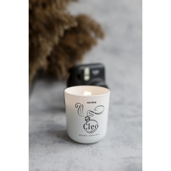 Biała świeczka sojowa, zapachowa, perfumowana, świeca na prezent Cleo, dla kobiety z inspiracji Chloe Chloe